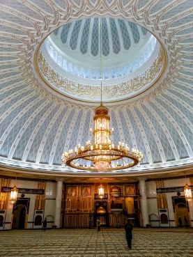 'rekabentuk dalaman masjid jame asr hassanil bolkiah'